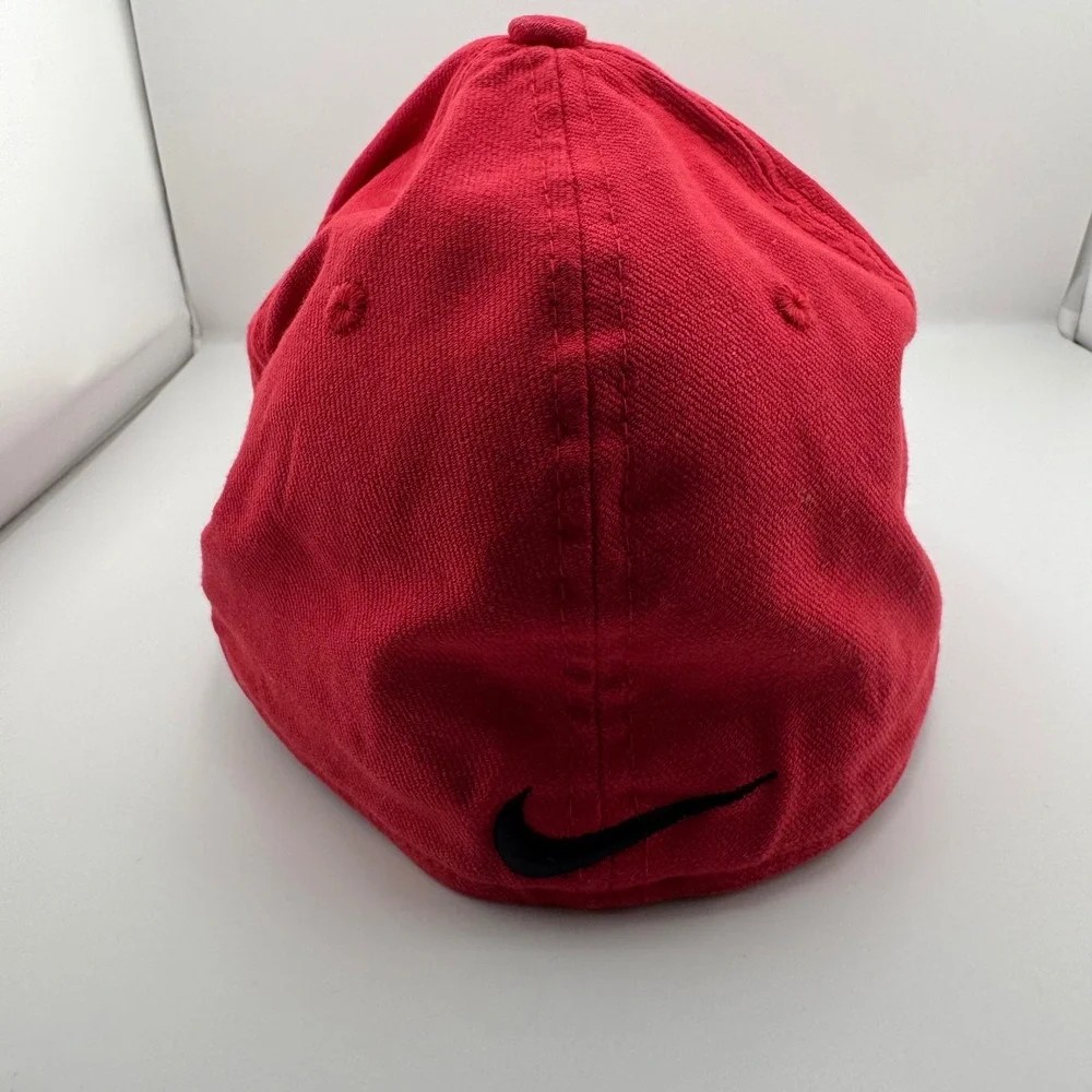 Nike Team Georgia Bulldogs Hat Unisex OSFM Red Excellent Embroidered Logo Cap